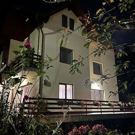 Casa Ador Hotel Sinaia Exterior photo